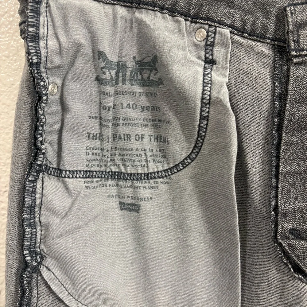 Levi's Men's Gray Straight-Leg Jeans W38 L32 Classic 5-Pocket Denim‎